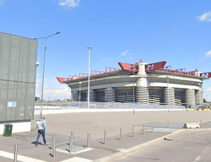 Camera Doppia A 700 Metri Dallo Stadio Cir 015146 Milánó Kültér fotó